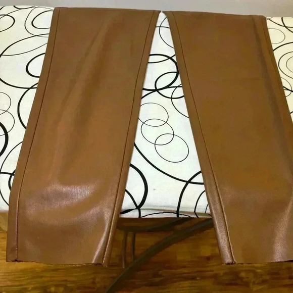 Zara - FAUX Brown Leather Pants - Picture 5 of 6